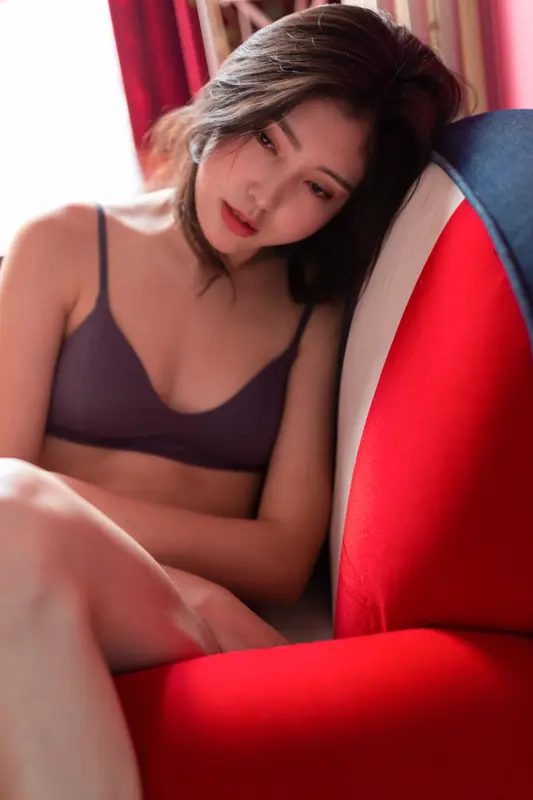2020.09.30 NO.709 苍儿《追光》 - 雅拉伊